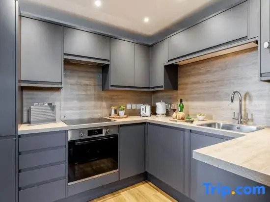 Wholesome Family 3-Bed, 2-Bath Apt; Free Gym & PKG
