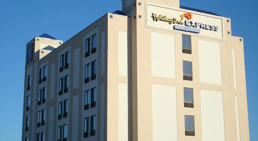Holiday Inn Express Hotel & Suites Omaha - Southwest
