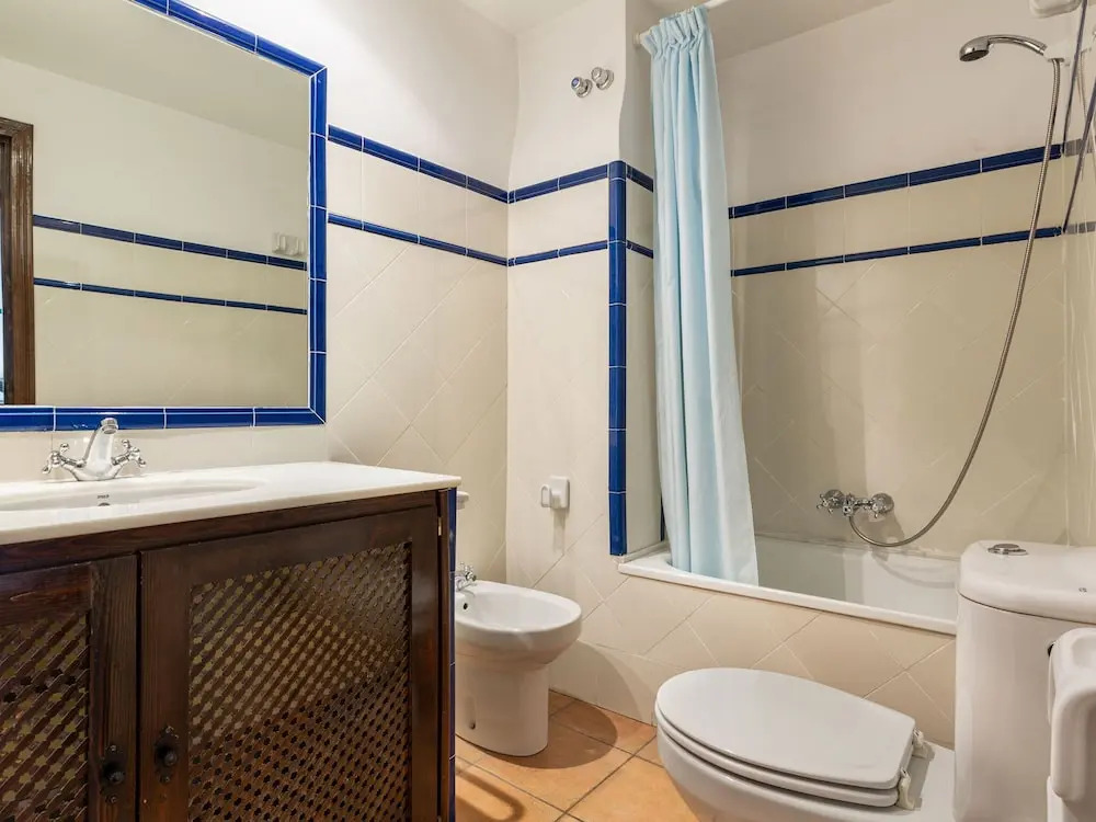 Comfortable Apartment in Granada Near ski Area With Balcony