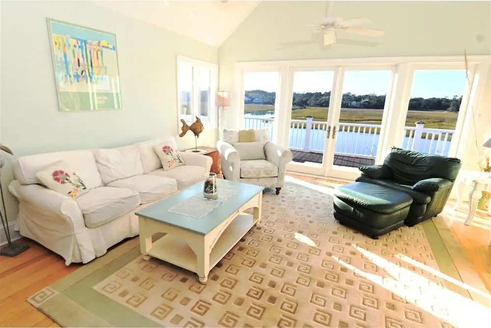 Place To Be - 4 Br Home