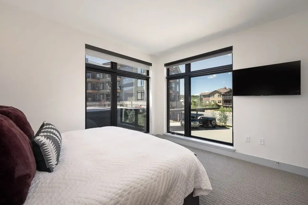 Timber Fox 1208 3 Bedroom Apts by RedAwning