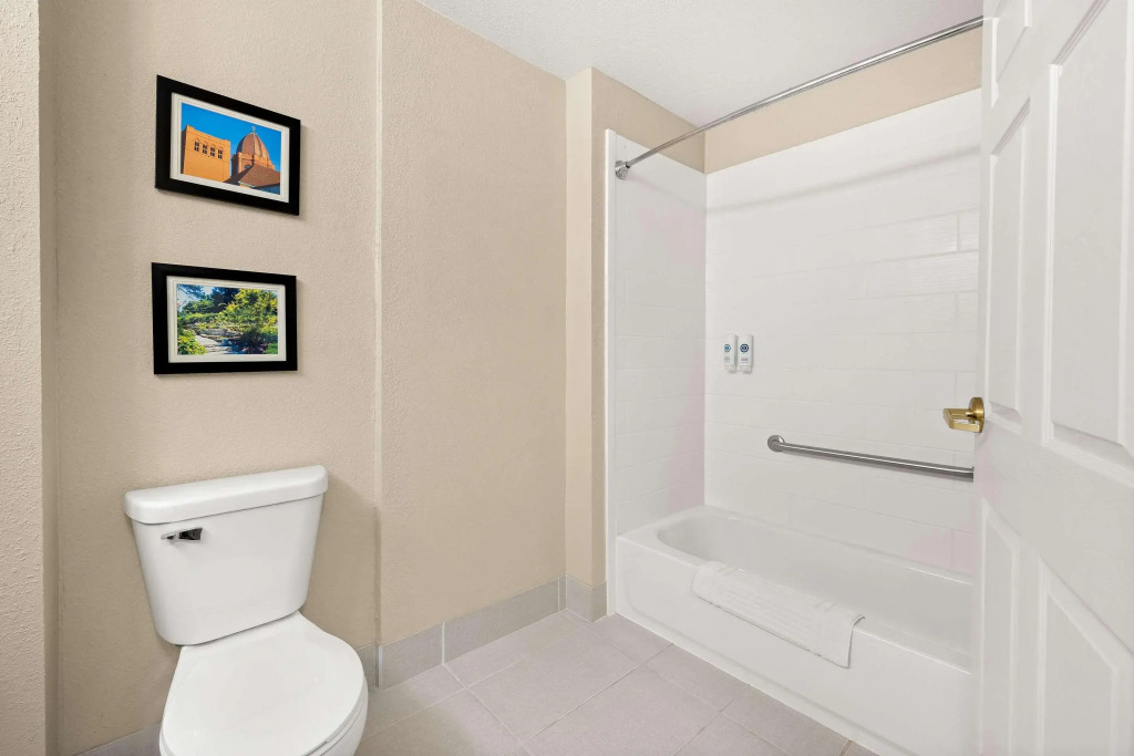 Comfort Inn & Suites Decatur-Forsyth