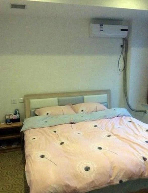 Yihua Hotel