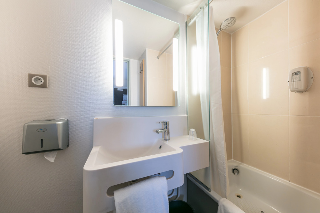 B&B HOTEL Toulouse Cité de lEspace Mouchotte