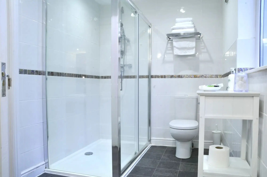 St Johns Lodge Guest House incl off-site leisure club