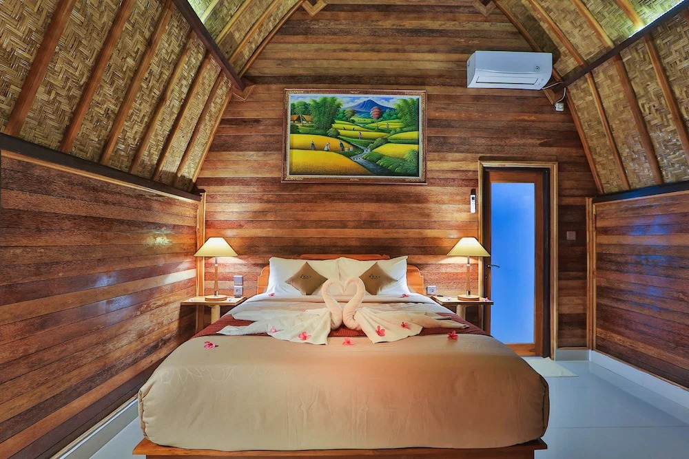 Mamaras Guest House