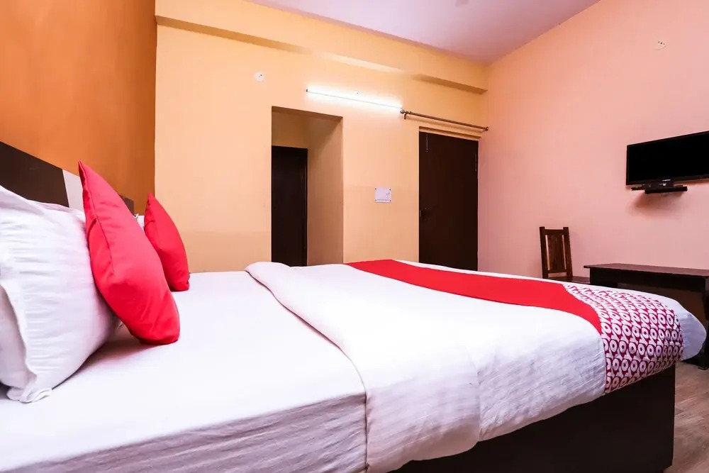 OYO 37194 Hotel Royal India