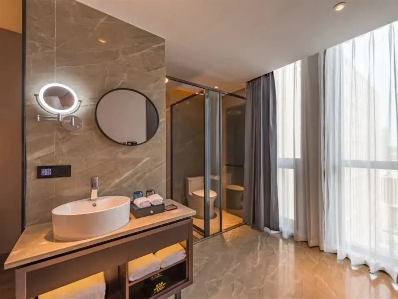 Rezen Dong Hotel (Hangzhou Jiubao Subway Station)
