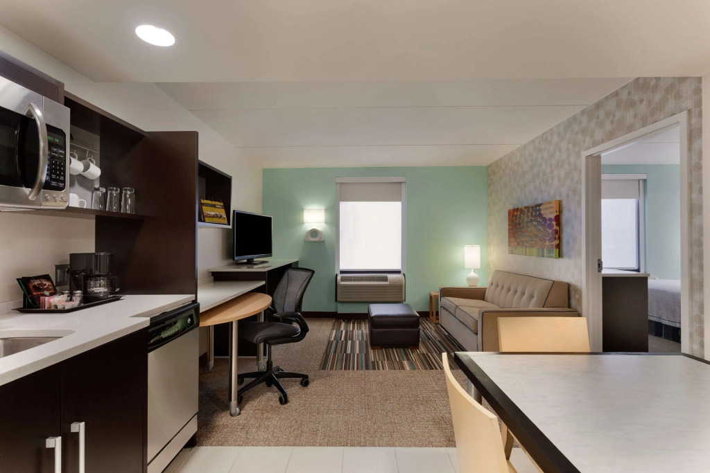 Home2 Suites by Hilton Philadelphia Convention Center
