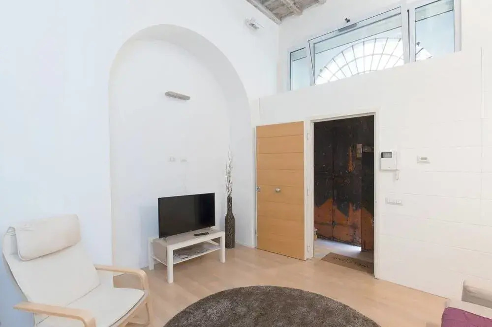 Travel & Stay - Parione