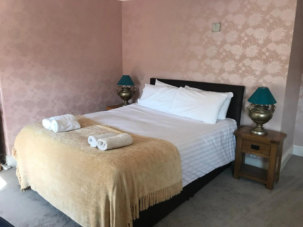 Aberystwyth, Pentre Farmhouse