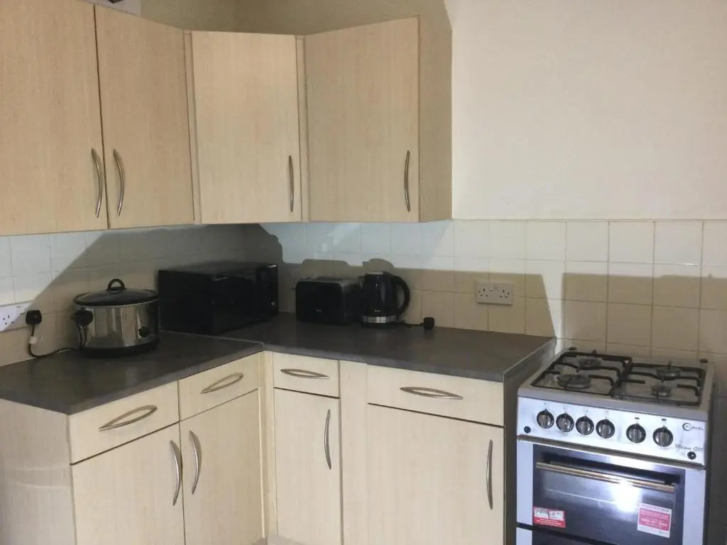 Nice Residential Within Easy Reach To Town