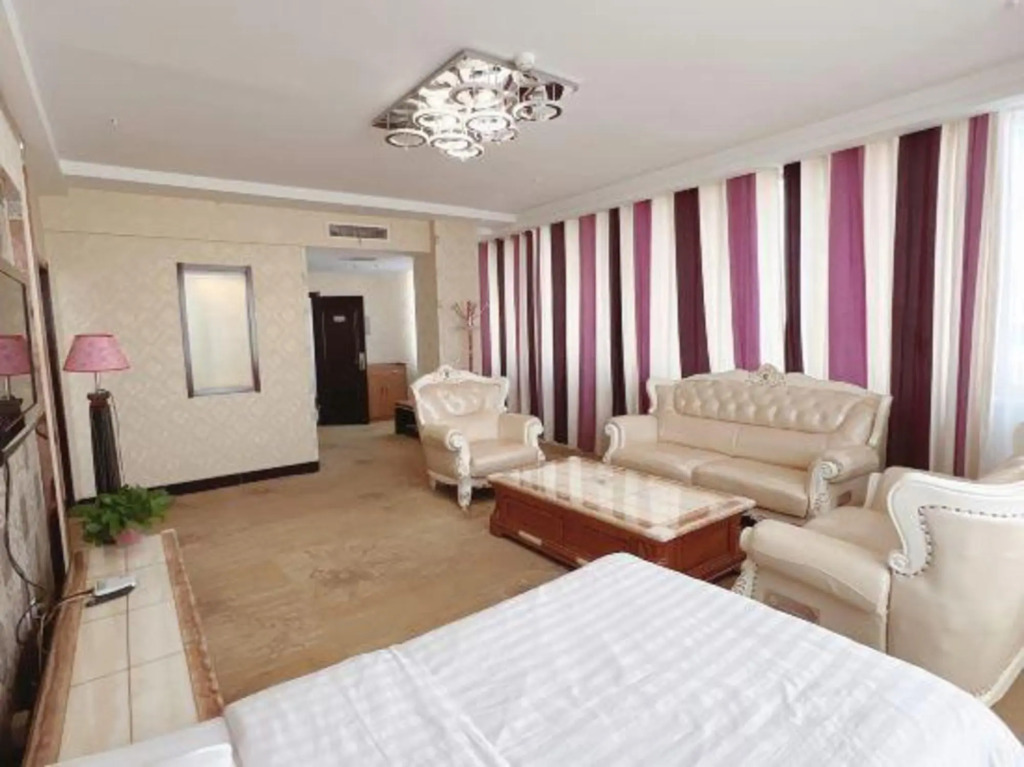 Helios Hotel