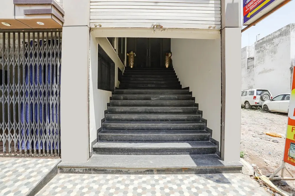 Fabexpress Balaji Palace