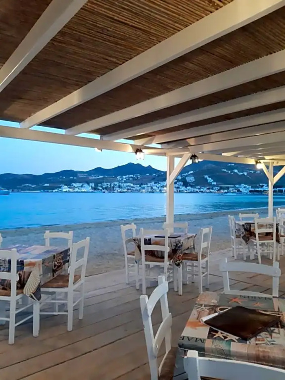 Isalos Rooms On The Beach