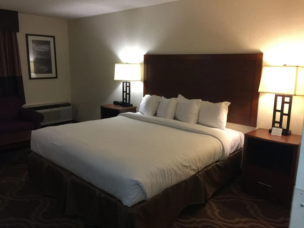Ashmore Inn and Suites Lubbock