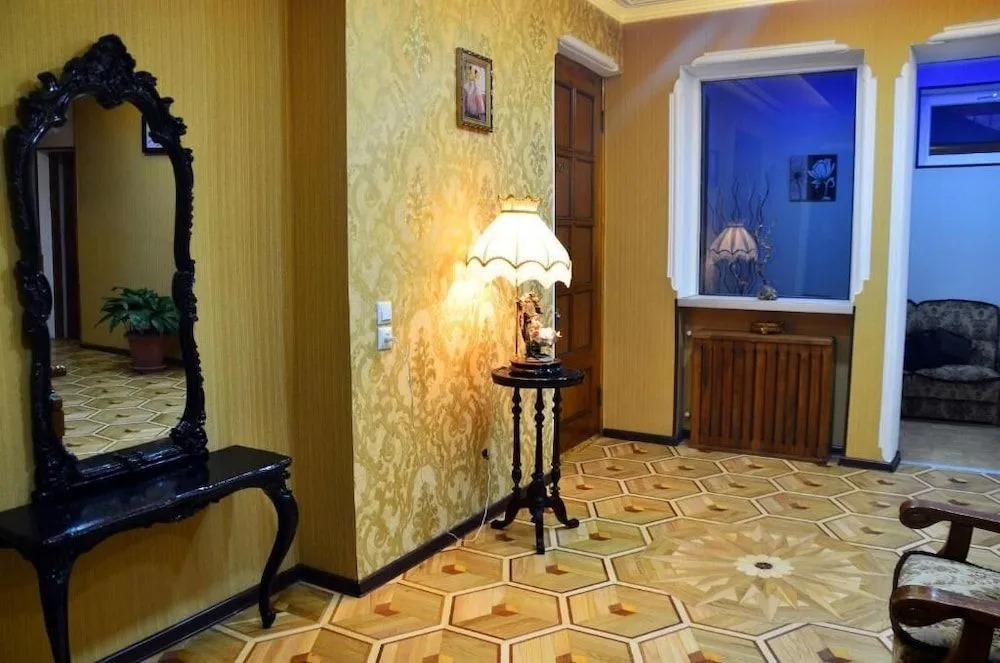 Old Metekhi By OldTown