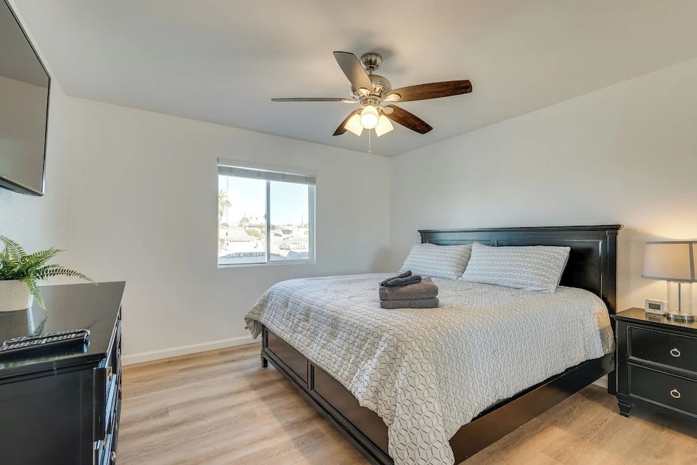 Private Pool & Patio: Modern Lake Havasu Home!