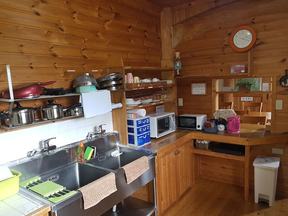 Lassy Condominium