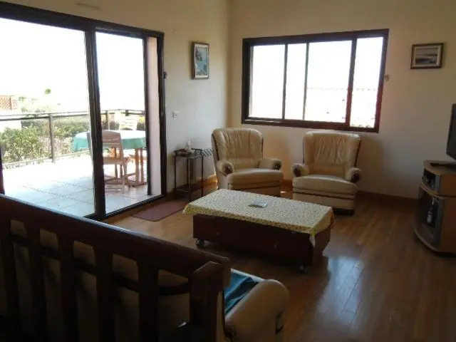 VUE MER Maison individuelle 30 m de la plage 4 chambres 10 couchages jardin parking LXRM26