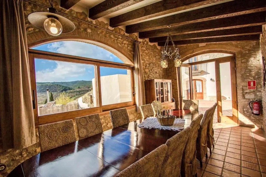 Catalunya Casas Captivating Villa in the Vineyard close to Sitges