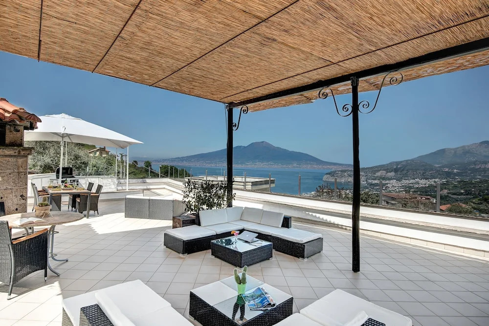 Villa Milena Modern Elegance Views and Guest Services by Feeling Italy