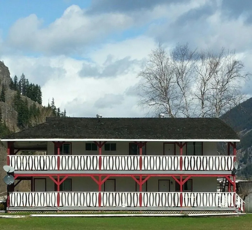 Rivermount Motel