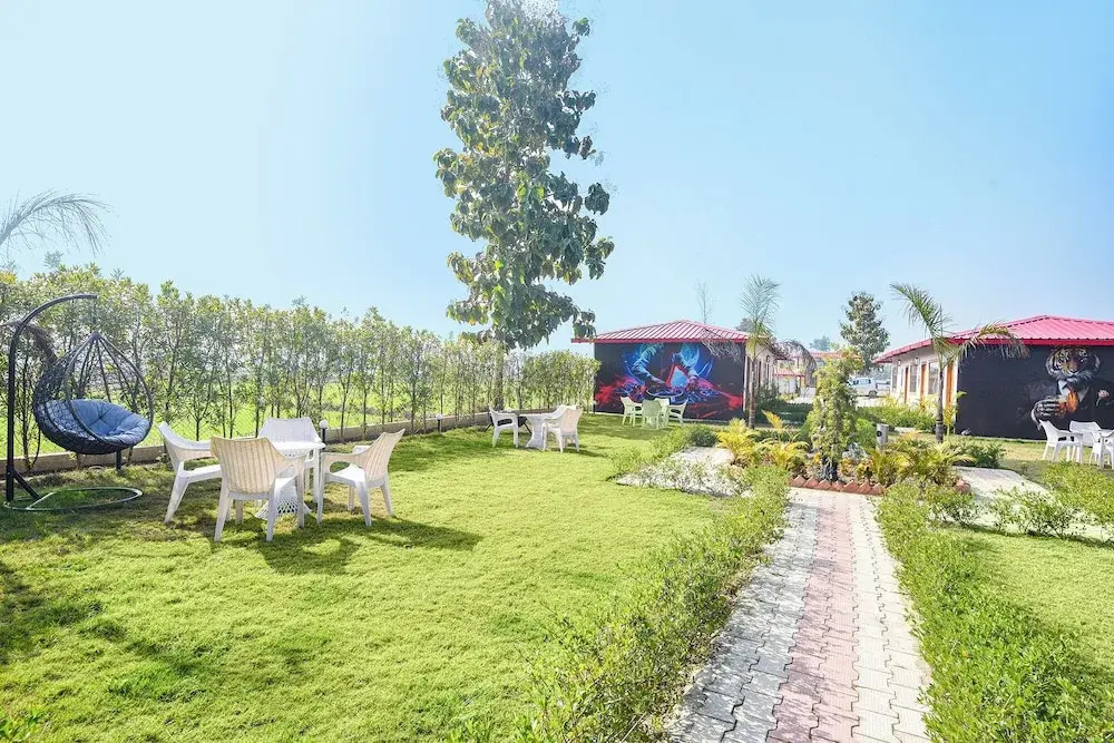 Fabhotel Wild Hibiscus Resort