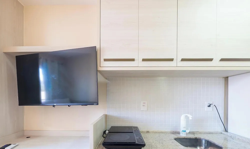 Condo. w/ Pool and Gym 70 m From the Beach - SMA