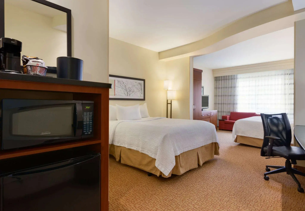Courtyard by Marriott Pittsburgh Washington Meadow Lands