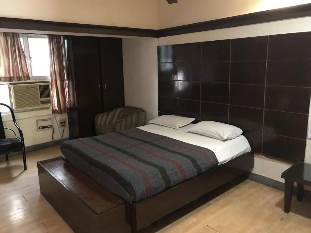 Hotel Raj Residency