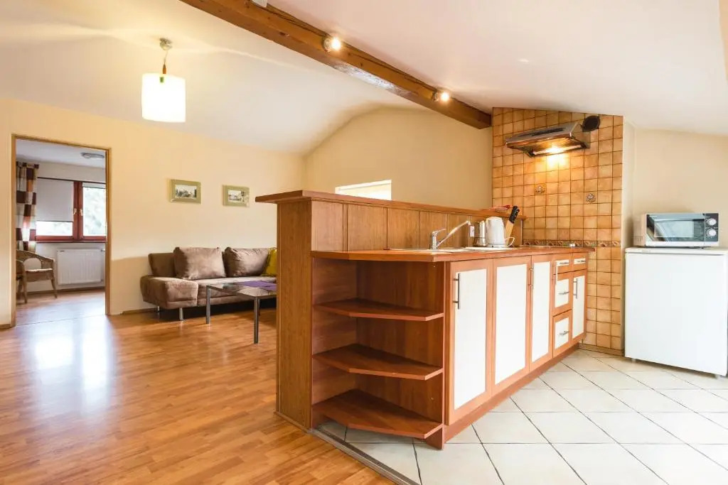 Aparthouse