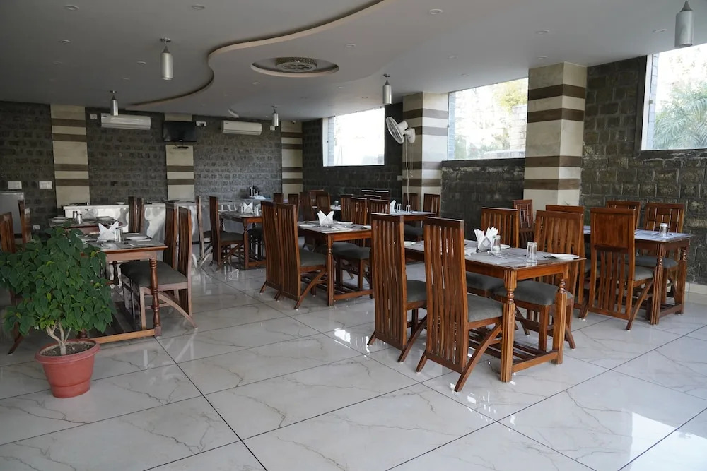 Hotel Dharamshala Paradise