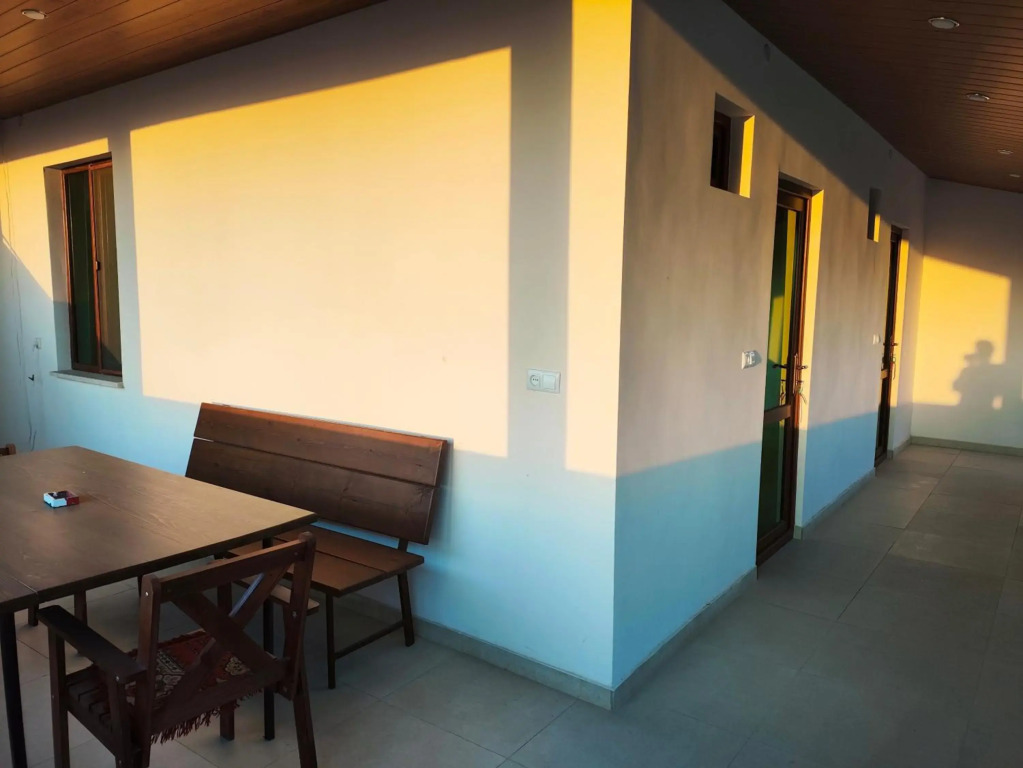 Artur's Poolside EXciting Rest house of 5 rooms