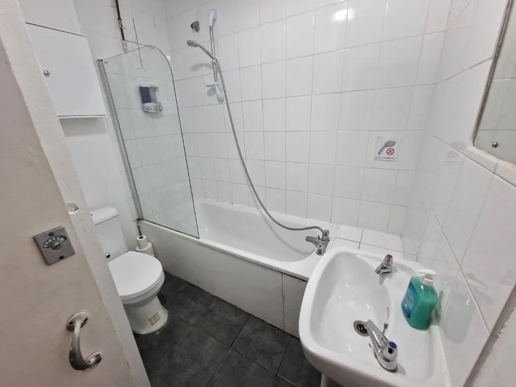 City Budget Guesthouse