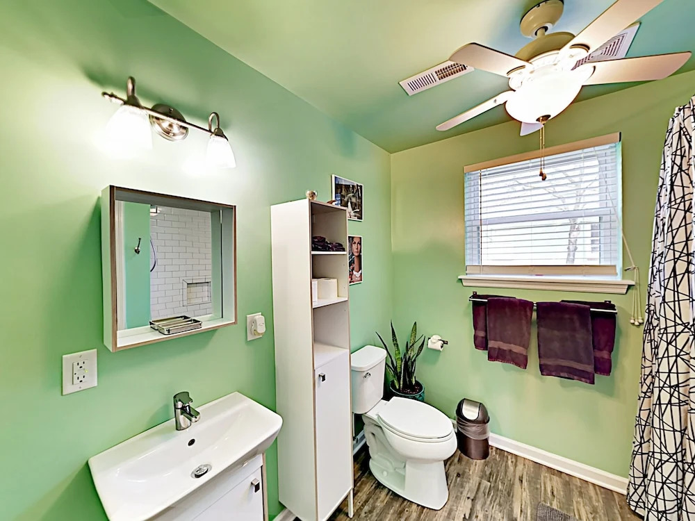 1734 Charleston (1655-161089) - 2 Br Home