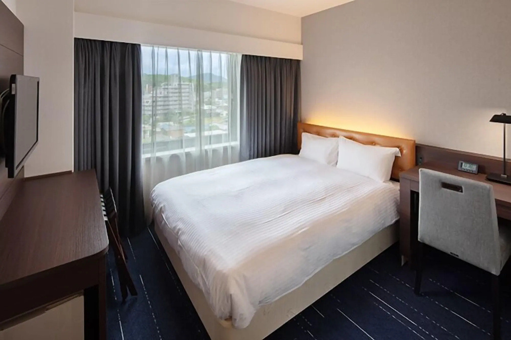 Shin Iizuka Station Hotel