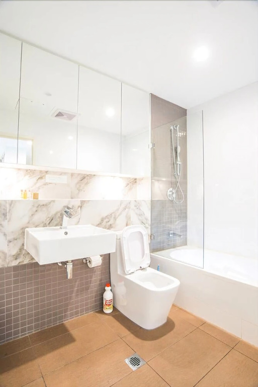 Stylish And Minimalism Apartment In North Ryde