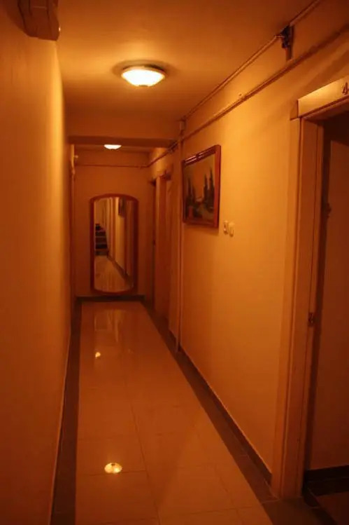 Hotel Ay