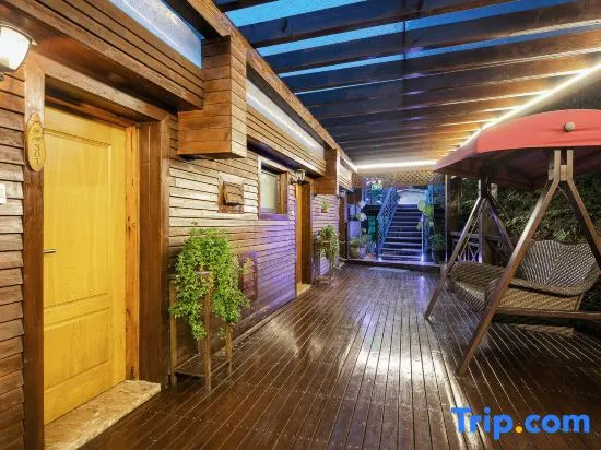 Xuxia Hot Spring Resort Meisu (Moganshan International Tourism Resort)