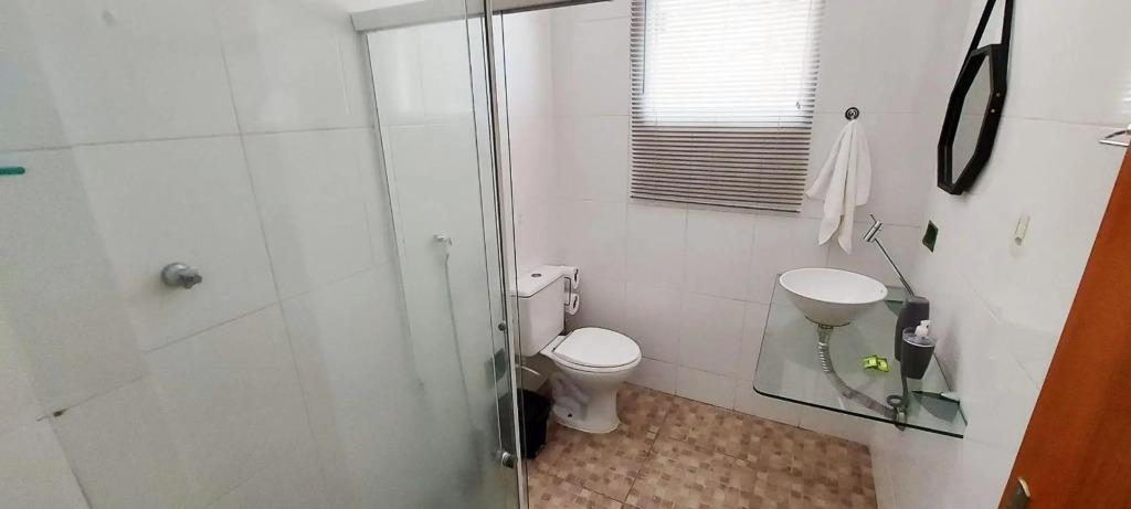 COOND0100 - Quarto e sala beira mar na Ondina por Beehost
