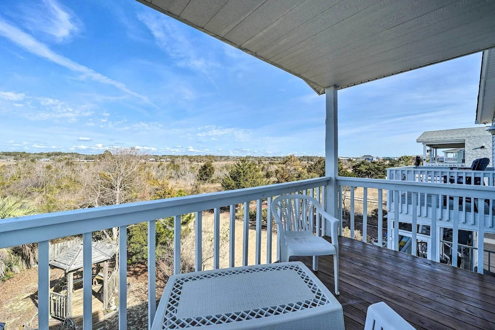 Holden Beach Vacation Rental: Short Path to Beach