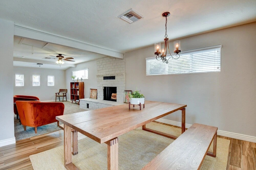 Designer Desert Escape In Old Town W/ Private Pool 4 Bedroom Home