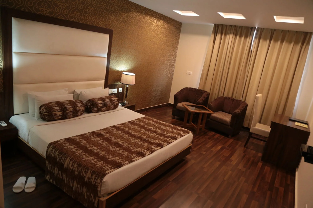 Hotel JSR Continental