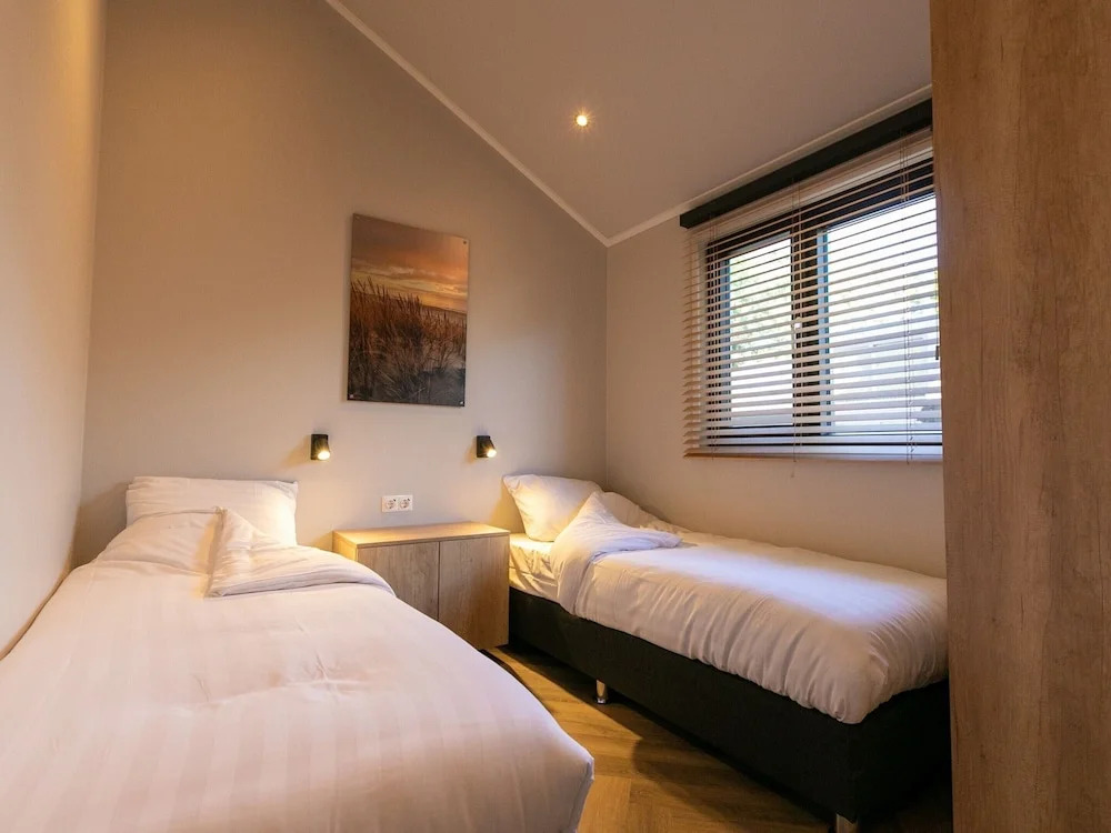 Luxury Lodge With Private Swimming Pool