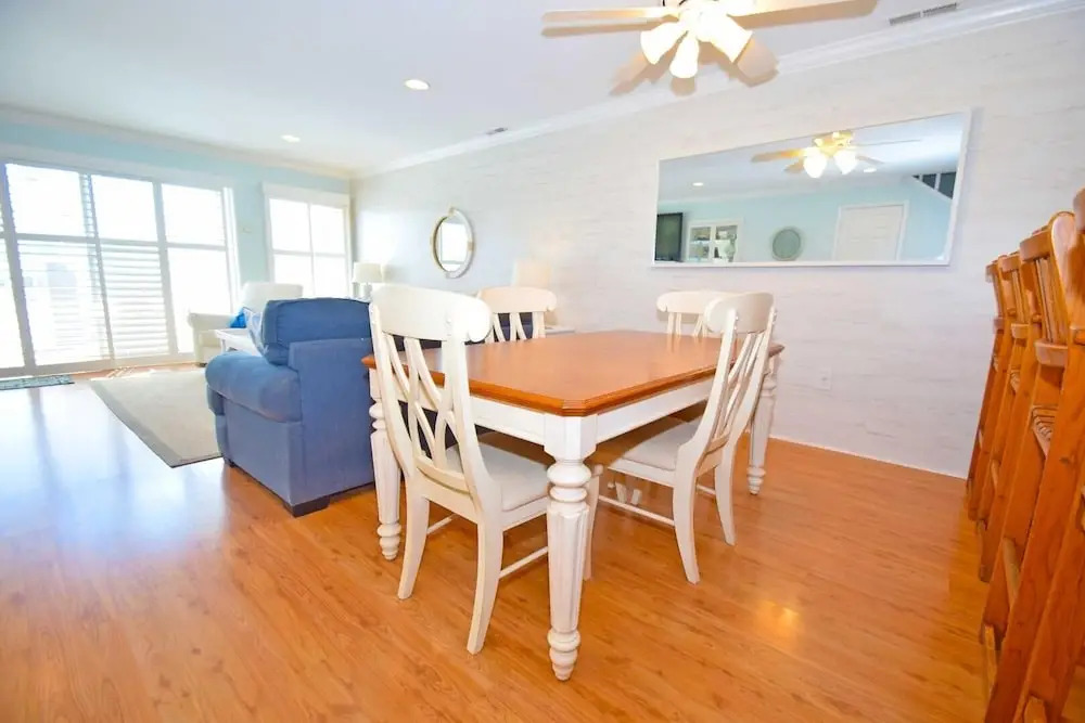 Harbour Island 20c 3 Bedroom Townhouse by Redawning