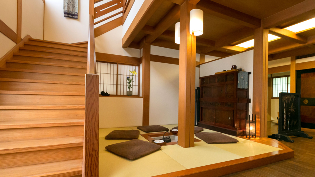Kanazawa Yuwaku Onsen Kokarian