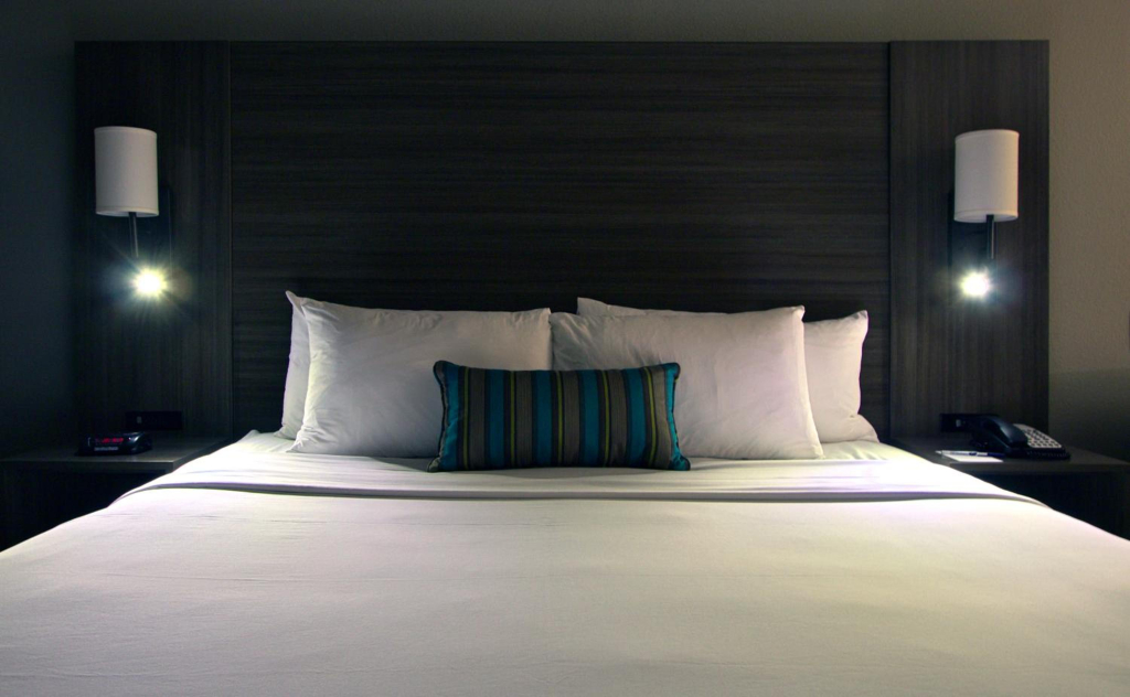 Executive Inn & Suites Embarcadero Cove