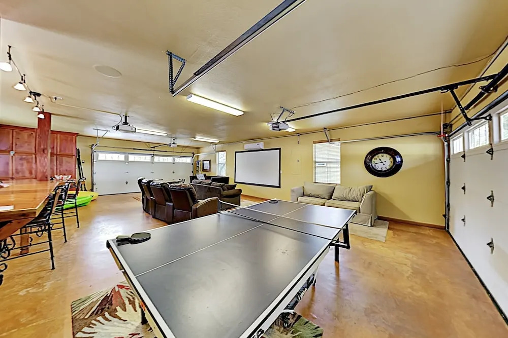 1943 Glencove Dr Home 4 Bedrooms 3 Bathrooms Home
