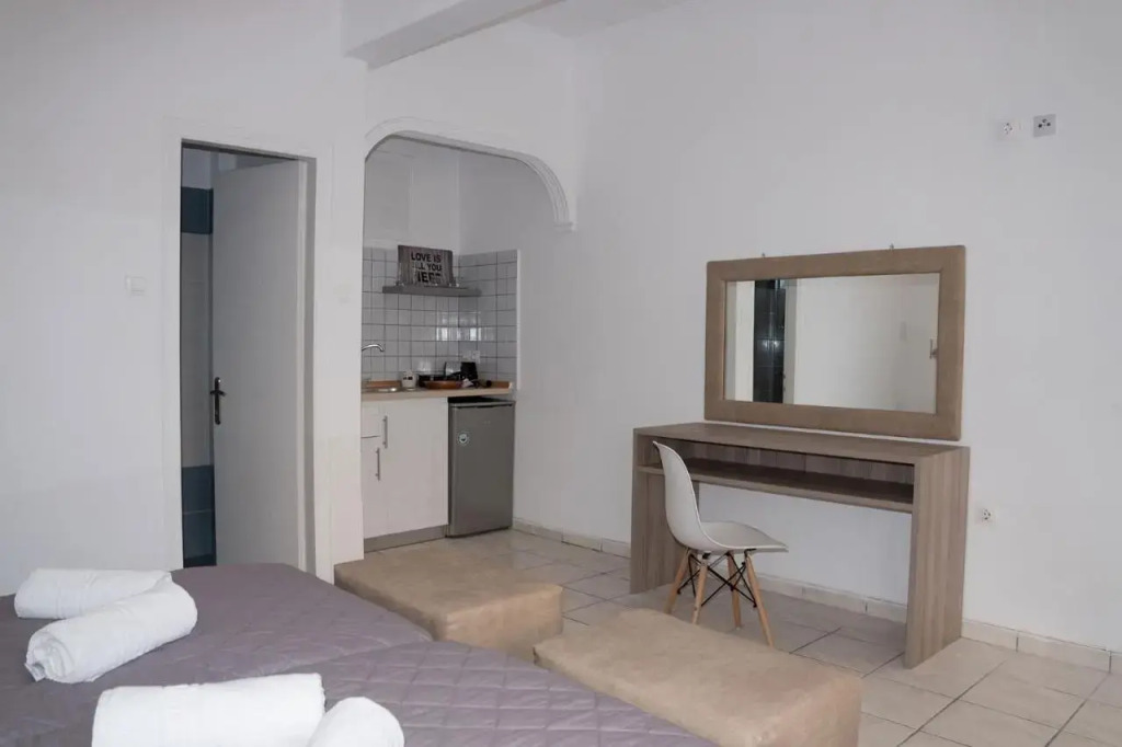 Stavros Beach Hotel